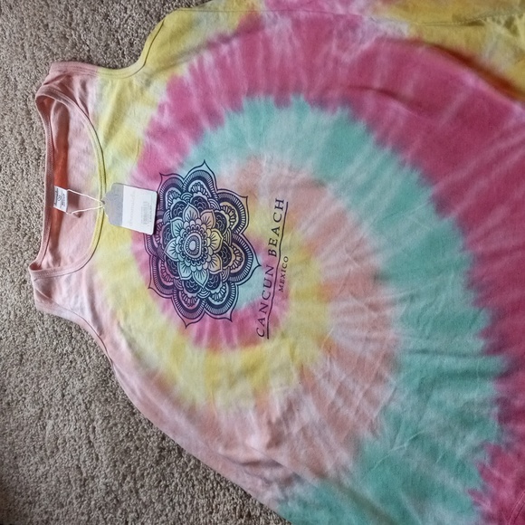 Tie die tank top - Picture 3 of 4